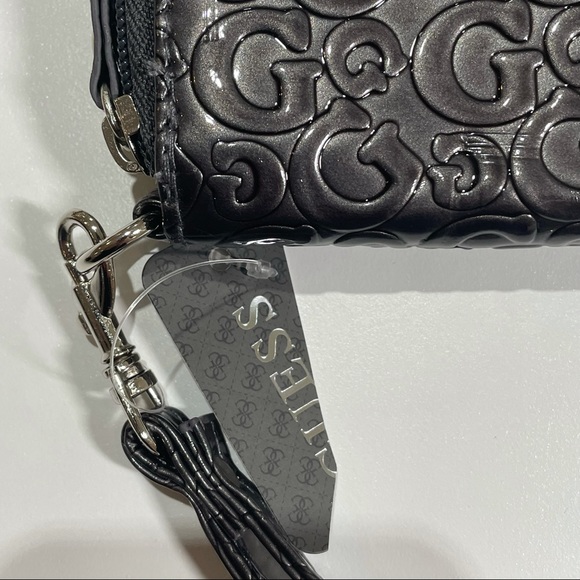 Silver Grey Glossy Guess Wristlet Wallet - Picture 4 of 6